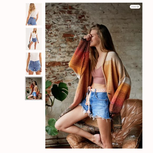 Levi's Pants - Levi’s 501 90's High-Rise Distressed Frayed Raw Hem Denim Mom Shorts Size 14/32